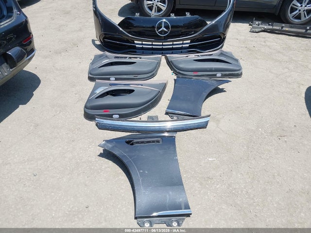 W1KCG2DB4PA033240 Mercedes-Benz ed
