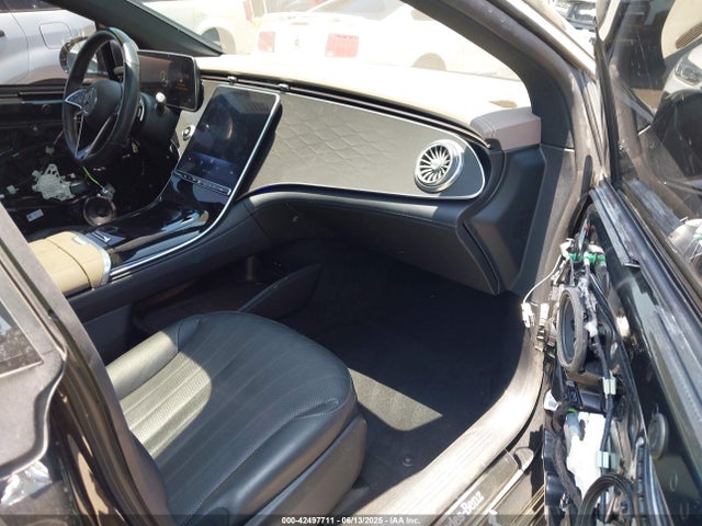 W1KCG2DB4PA033240 Mercedes-Benz ed