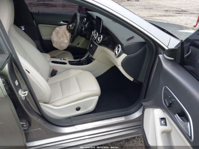 2015 MERCEDES-BENZ CLA 250 WDDSJ4EBXFN250242 Photo 4