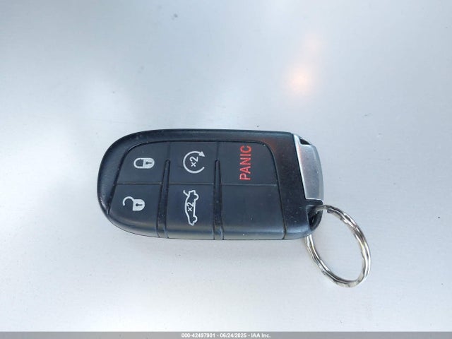 1C3CCCBB9FN537633 Chrysler 2015
