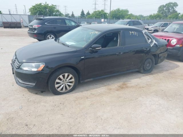 1VWAT7A37FC004161 Volkswagen Passat 1.8t Wolfsburg Edition