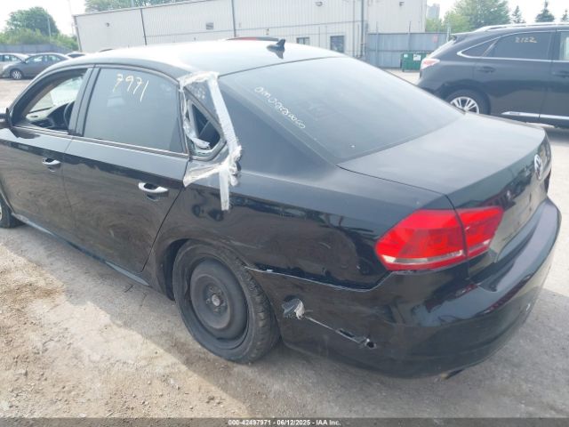 1VWAT7A37FC004161 Volkswagen Passat 1.8t Wolfsburg Edition