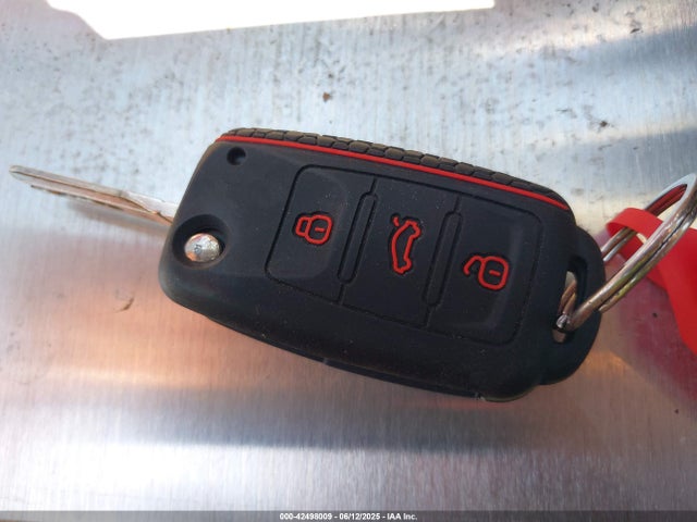 3VWHX7AT8EM607412 Volkswagen 2.5l