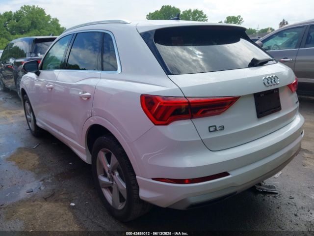 2021 AUDI Q3 WA1AUCF36M1101596 Photo 2