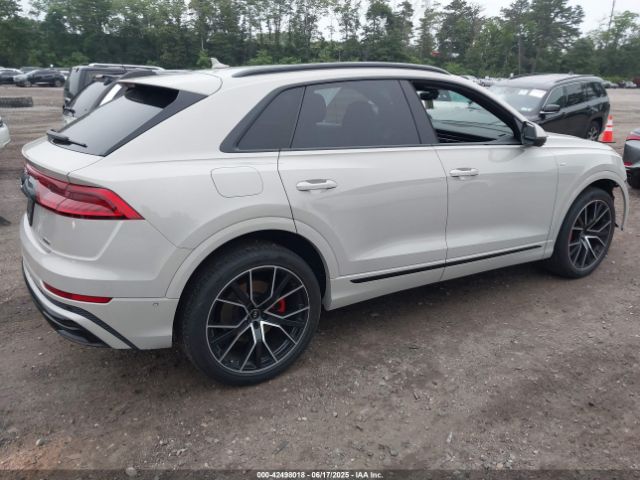 2021 AUDI Q8 WA1EVAF11MD009912 Photo 3