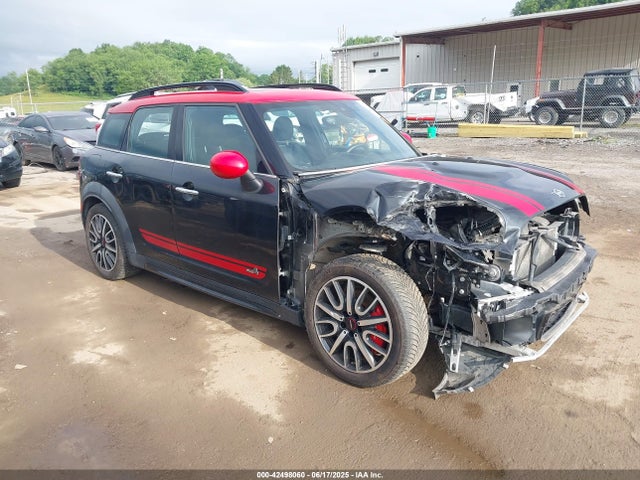 2019 MINI COUNTRYMAN WMZYV9C52K3B92204 Photo 0