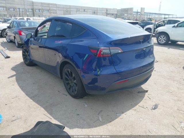 2023 TESLA MODEL Y 7SAYGDEE7PA171396 Photo 2