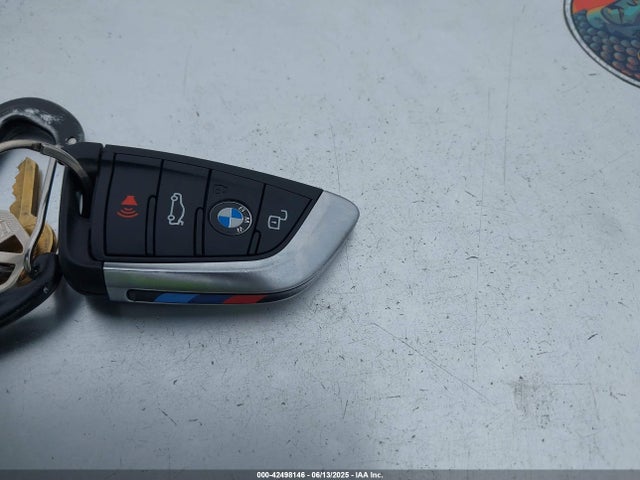 3MW5R7J04N8C45560 BMW 330I