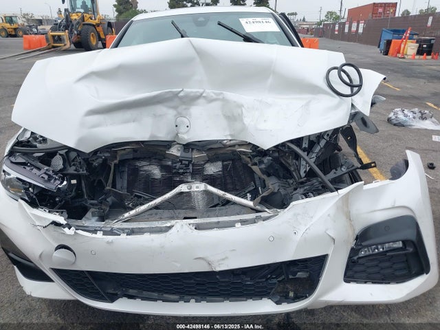 3MW5R7J04N8C45560 BMW 330I