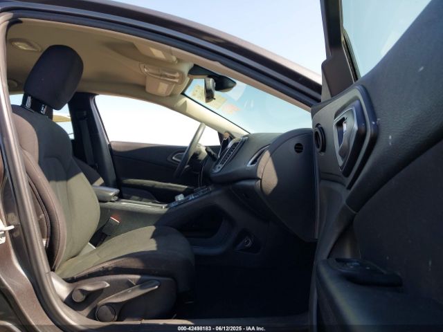 2015 CHRYSLER 200 1C3CCCAB0FN691763 Photo 4