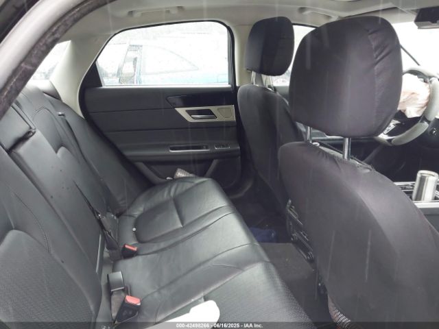 2016 JAGUAR XF SAJBK4BV9GCY11809 Photo 7