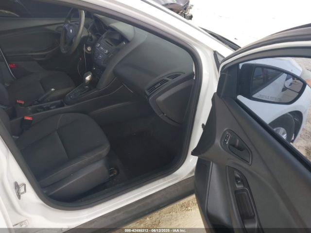 2015 FORD FOCUS 1FADP3E21FL372842 Photo 4