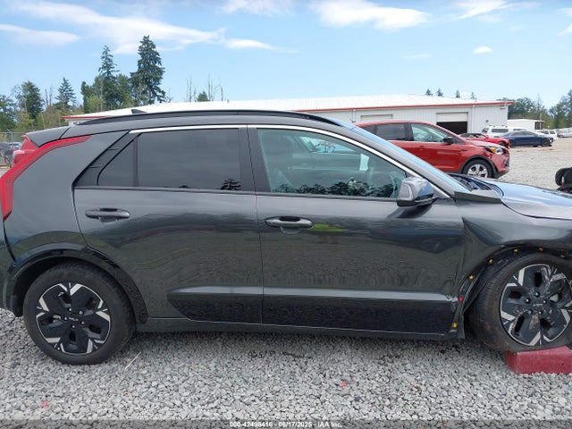 KNDCR3L12R5110007 KIA 2024