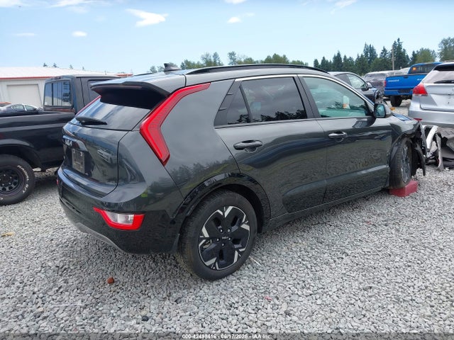 KNDCR3L12R5110007 KIA 2024
