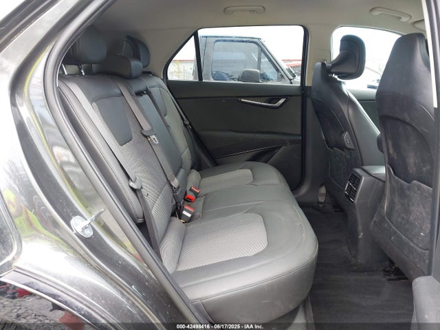 KNDCR3L12R5110007 KIA 2024