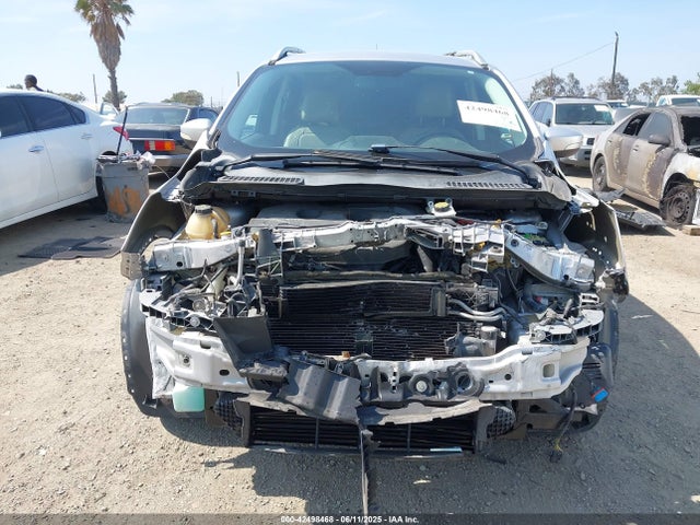 1FMCU0J9XHUA63203 Ford Escape Titanium