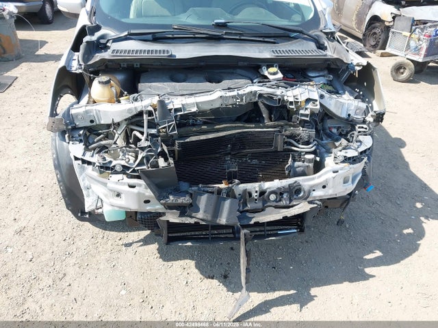 1FMCU0J9XHUA63203 Ford Escape Titanium