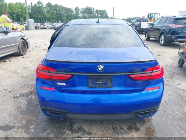 WBA7F2C34HG423064 BMW 750i / b7