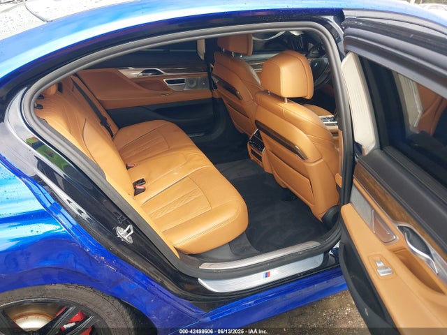 WBA7F2C34HG423064 BMW 750i / b7