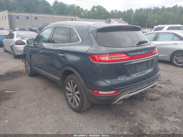 2019 LINCOLN MKC 5LMCJ3D99KUL07269 Photo 2