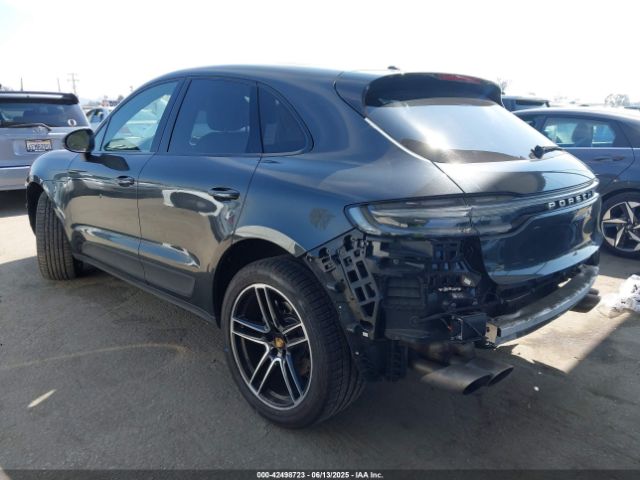 2020 PORSCHE MACAN WP1AB2A59LLB32454 Photo 2