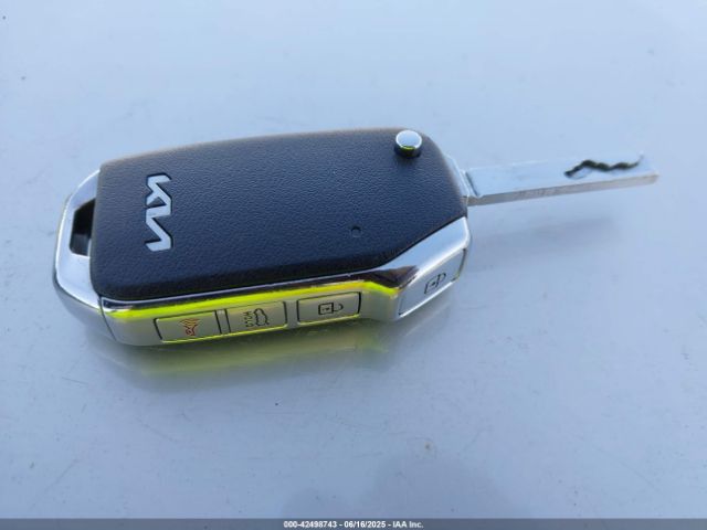 3KPF24AD9PE608467 KIA mpi nu
