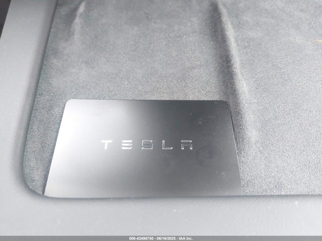 2025 TESLA MODEL Y 7SAYGDED0SA356020 Photo 10