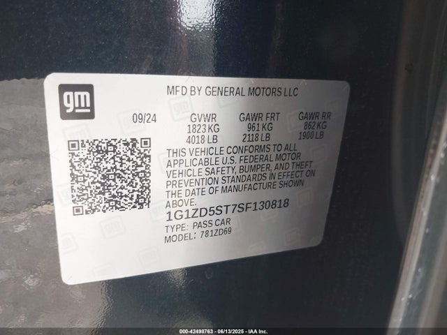1G1ZD5ST7SF130818 Chevrolet Malibu Fwd 1lt