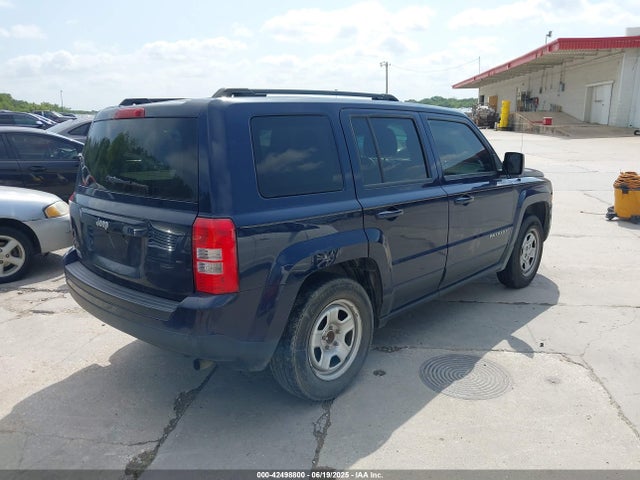 1C4NJPBA3ED689999 Jeep 2014