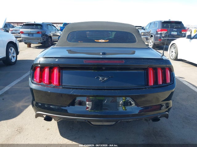 Ford 2.3l 4v premium fuel 2017 1FATP8UH9H5266676 Image 17