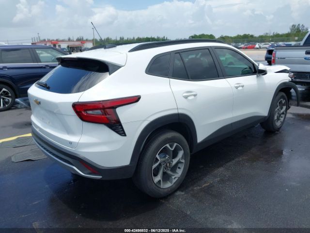 2025 CHEVROLET TRAX KL77LHEP7SC249498 Photo 3