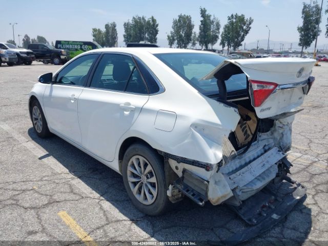 2015 TOYOTA CAMRY 4T4BF1FK9FR451050 Photo 2