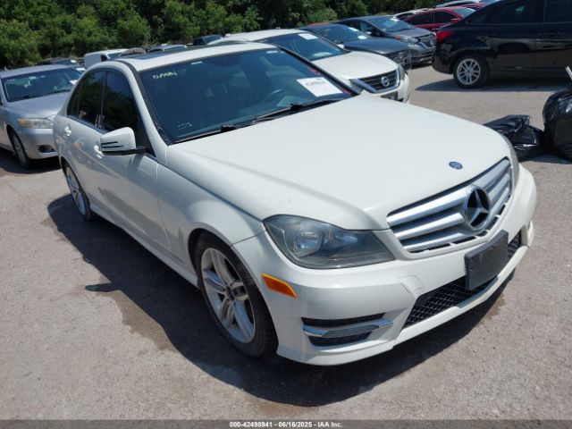 2012 MERCEDES-BENZ C 300 WDDGF8BB3CR195687