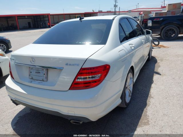 2012 MERCEDES-BENZ C 300 WDDGF8BB3CR195687 Photo 3