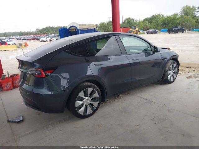 2021 TESLA MODEL Y 5YJYGDEE3MF140335 Photo 3