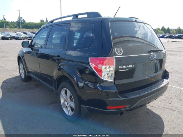 2011 SUBARU FORESTER JF2SHABC0BH704025 Photo 2