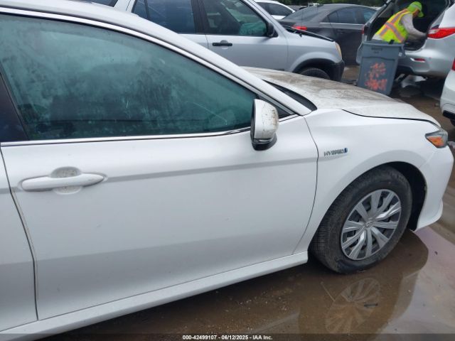 4T1B31HK4JU004246 Toyota Camry Hybrid Le