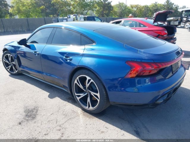 2024 AUDI E-TRON GT WAUCJBFW4R7003230 Photo 2