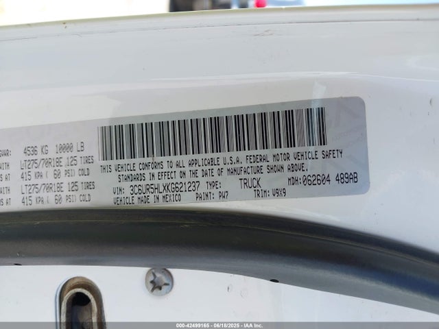 RAM 2019 2019 3C6UR5HLXKG621237 Image 9