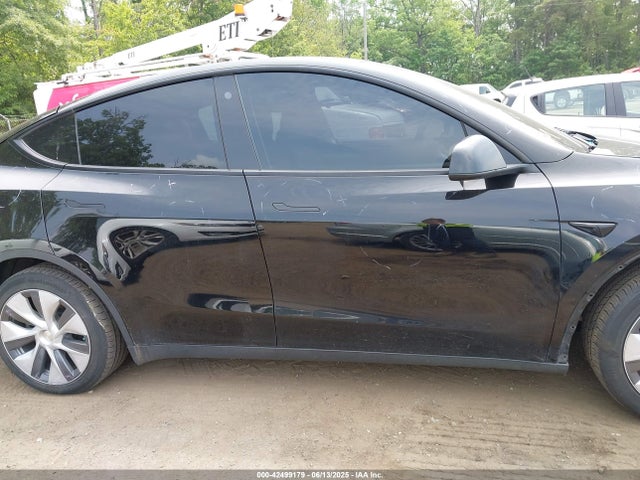 7SAYGDEE7NA005151 Tesla 2022