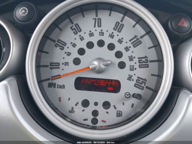 2006 MINI COOPER S WMWRH33546TL93272 Photo 6