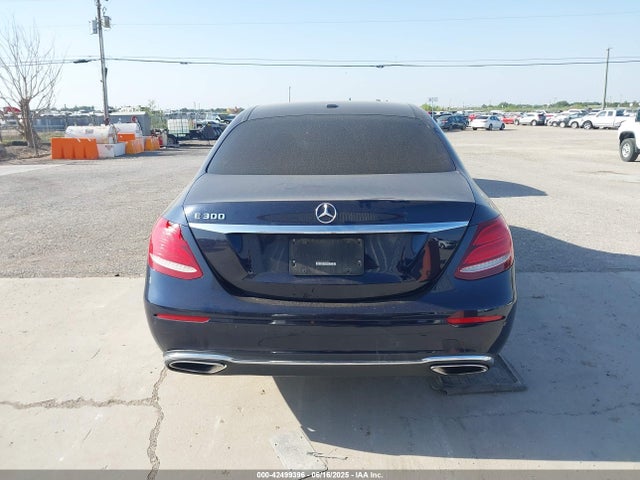 WDDZF4JB1HA102903 Mercedes-Benz m274
