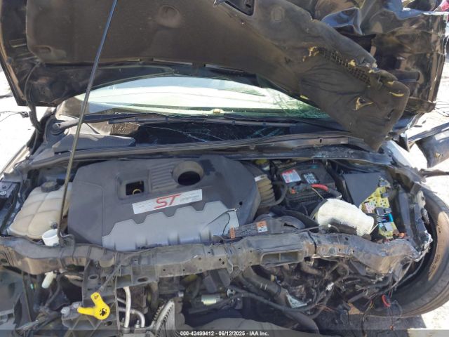2017 FORD FOCUS ST 1FADP3L95HL229850 Photo 9