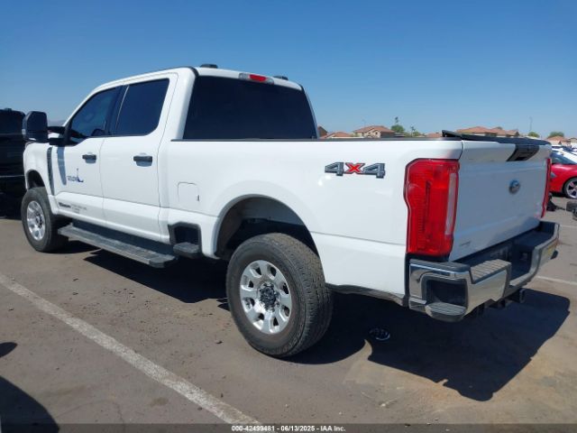 2023 FORD F-250 1FT7W2BT2PEE13065 Photo 2