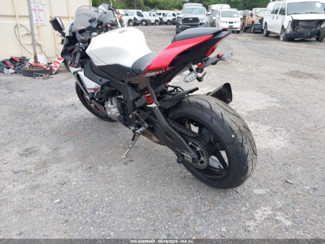 2016 YAMAHA YZFR1S JYARN42E5GA001167 Photo 2