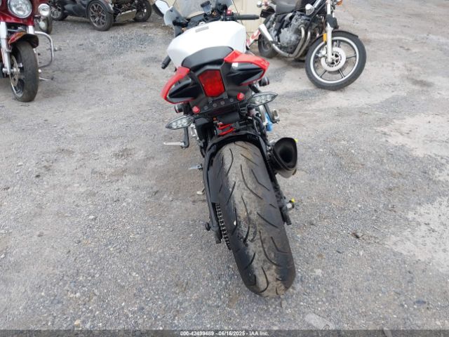 2016 YAMAHA YZFR1S JYARN42E5GA001167 Photo 5