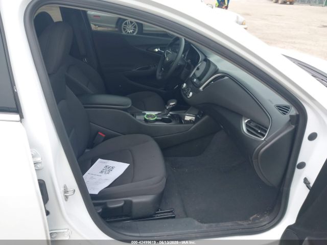 2021 CHEVROLET MALIBU 1G1ZB5ST6MF044358 Photo 4