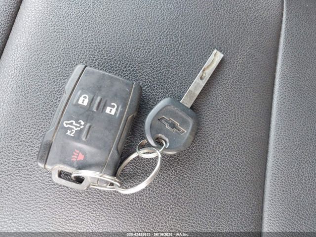 1GCRYAEF8MZ217607 Chevrolet l82