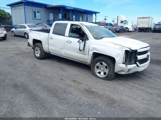 2017 CHEVROLET SILVERADO 1500 3GCUKREH0HG231812 Photo 0