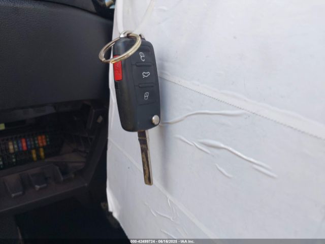 3VWFP7AT5EM624286 Volkswagen 2014